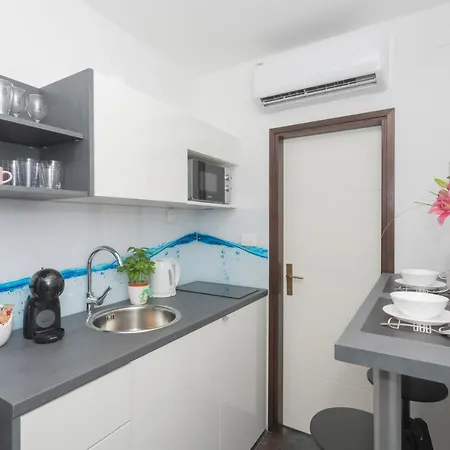 Libra Downtown Apartmán *