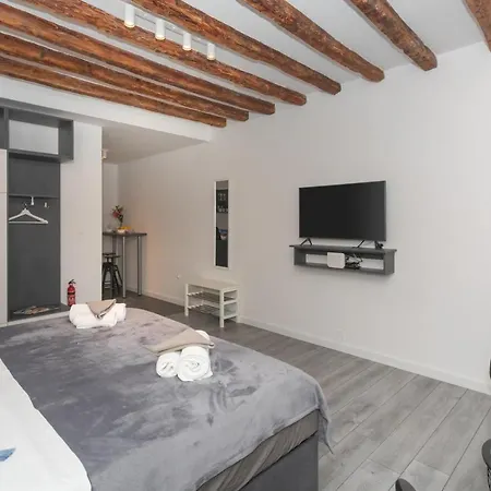 Lägenhet Libra Downtown Šibenik